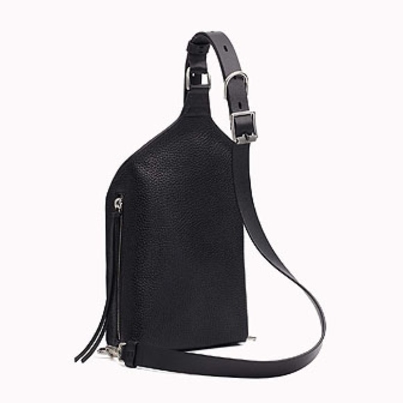 Elliot Sling Pack - Leather Medium Crossbody Bag - Picture 3 of 7
